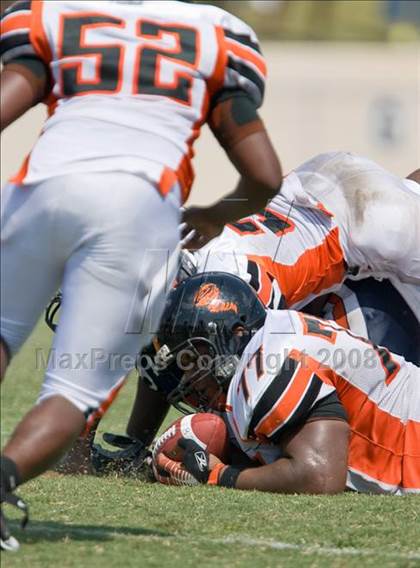 Thumbnail 3 in Washington vs Northside (Battle for the South) photogallery.