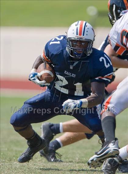 Thumbnail 1 in Washington vs Northside (Battle for the South) photogallery.