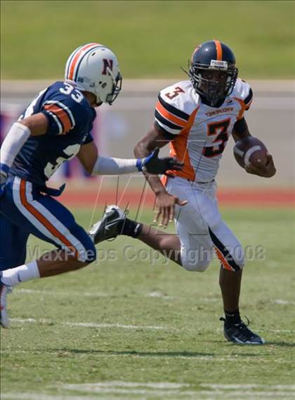 Thumbnail 1 in Washington vs Northside (Battle for the South) photogallery.