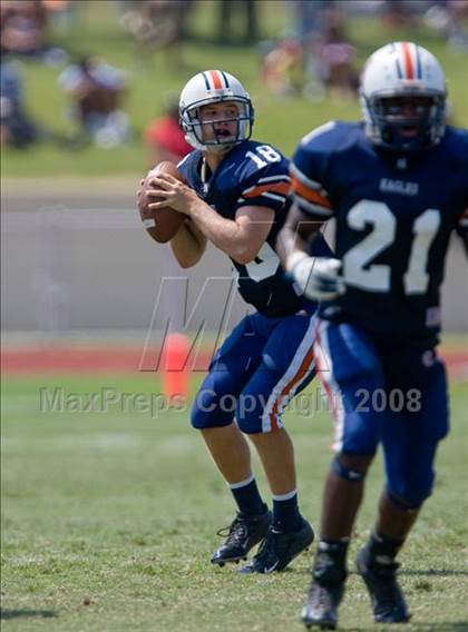 Thumbnail 2 in Washington vs Northside (Battle for the South) photogallery.