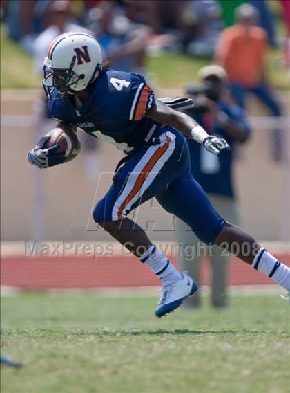 Thumbnail 2 in Washington vs Northside (Battle for the South) photogallery.