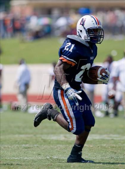 Thumbnail 3 in Washington vs Northside (Battle for the South) photogallery.