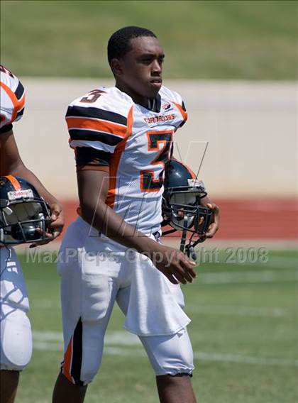 Thumbnail 3 in Washington vs Northside (Battle for the South) photogallery.