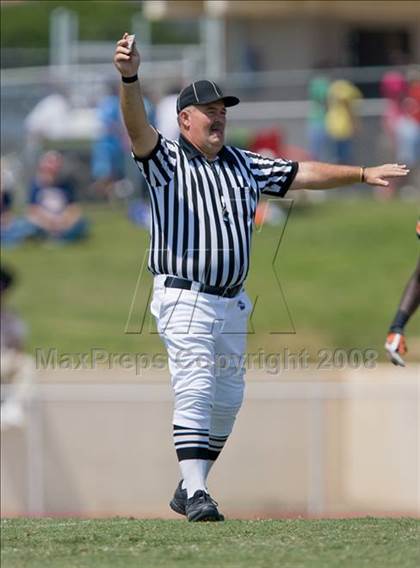 Thumbnail 2 in Washington vs Northside (Battle for the South) photogallery.