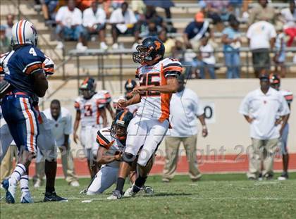 Thumbnail 1 in Washington vs Northside (Battle for the South) photogallery.