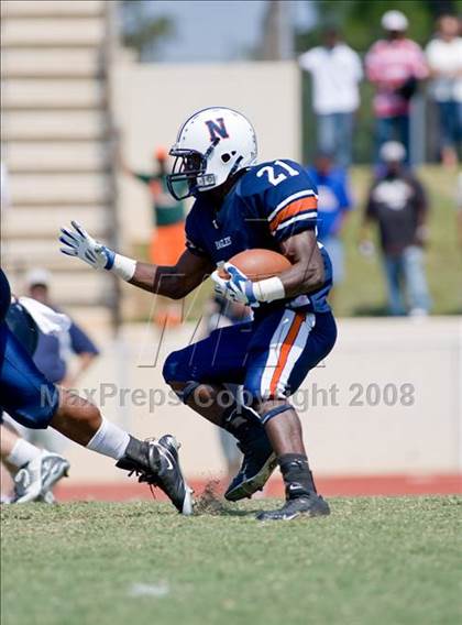 Thumbnail 3 in Washington vs Northside (Battle for the South) photogallery.
