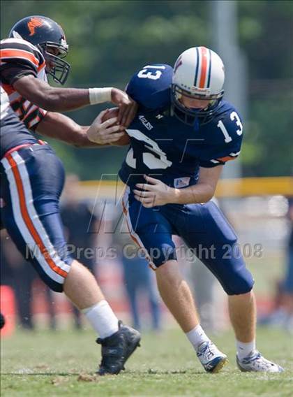Thumbnail 2 in Washington vs Northside (Battle for the South) photogallery.