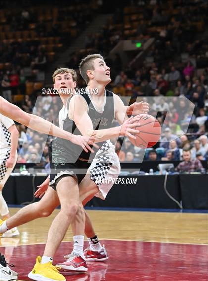 Thumbnail 2 in ThunderRidge vs. Fossil Ridge (CHSAA 5A State Final) photogallery.