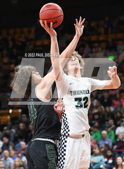 Thumbnail 2 in ThunderRidge vs. Fossil Ridge (CHSAA 5A State Final) photogallery.