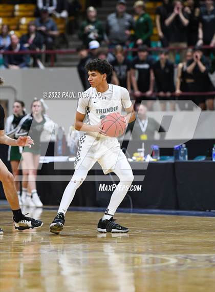 Thumbnail 2 in ThunderRidge vs. Fossil Ridge (CHSAA 5A State Final) photogallery.