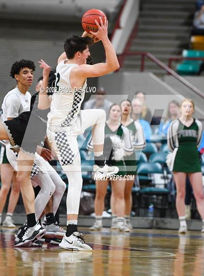 Thumbnail 1 in ThunderRidge vs. Fossil Ridge (CHSAA 5A State Final) photogallery.