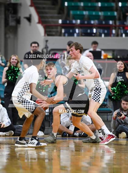 Thumbnail 1 in ThunderRidge vs. Fossil Ridge (CHSAA 5A State Final) photogallery.