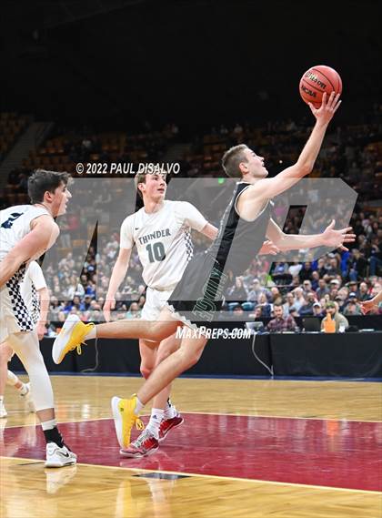 Thumbnail 2 in ThunderRidge vs. Fossil Ridge (CHSAA 5A State Final) photogallery.