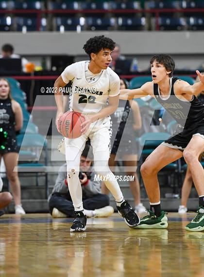 Thumbnail 2 in ThunderRidge vs. Fossil Ridge (CHSAA 5A State Final) photogallery.