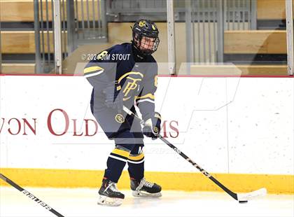 Thumbnail 2 in Trinity-Pawling vs. Frederick Gunn (Avon Christmas Classic 5th Place) photogallery.