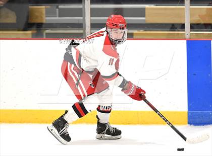 Thumbnail 1 in Trinity-Pawling vs. Frederick Gunn (Avon Christmas Classic 5th Place) photogallery.