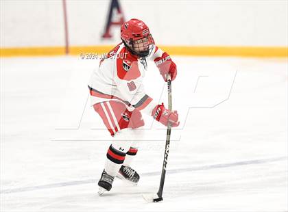Thumbnail 2 in Trinity-Pawling vs. Frederick Gunn (Avon Christmas Classic 5th Place) photogallery.