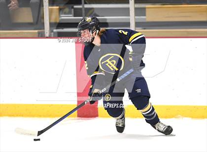 Thumbnail 2 in Trinity-Pawling vs. Frederick Gunn (Avon Christmas Classic 5th Place) photogallery.
