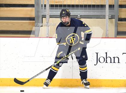 Thumbnail 1 in Trinity-Pawling vs. Frederick Gunn (Avon Christmas Classic 5th Place) photogallery.