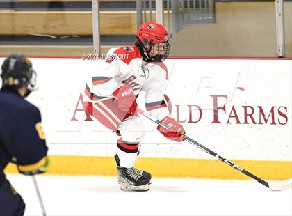 Thumbnail 1 in Trinity-Pawling vs. Frederick Gunn (Avon Christmas Classic 5th Place) photogallery.