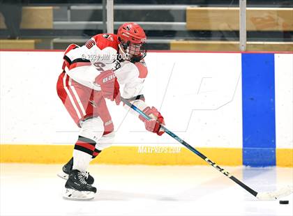 Thumbnail 3 in Trinity-Pawling vs. Frederick Gunn (Avon Christmas Classic 5th Place) photogallery.