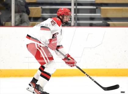 Thumbnail 3 in Trinity-Pawling vs. Frederick Gunn (Avon Christmas Classic 5th Place) photogallery.