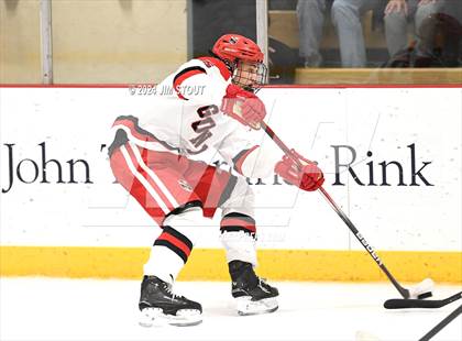 Thumbnail 3 in Trinity-Pawling vs. Frederick Gunn (Avon Christmas Classic 5th Place) photogallery.