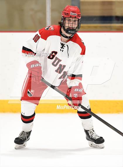 Thumbnail 1 in Trinity-Pawling vs. Frederick Gunn (Avon Christmas Classic 5th Place) photogallery.