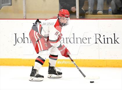 Thumbnail 2 in Trinity-Pawling vs. Frederick Gunn (Avon Christmas Classic 5th Place) photogallery.
