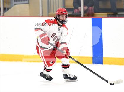 Thumbnail 2 in Trinity-Pawling vs. Frederick Gunn (Avon Christmas Classic 5th Place) photogallery.