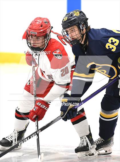 Thumbnail 1 in Trinity-Pawling vs. Frederick Gunn (Avon Christmas Classic 5th Place) photogallery.