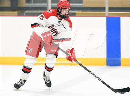 Thumbnail 1 in Trinity-Pawling vs. Frederick Gunn (Avon Christmas Classic 5th Place) photogallery.
