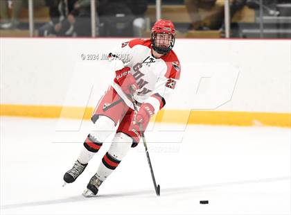 Thumbnail 2 in Trinity-Pawling vs. Frederick Gunn (Avon Christmas Classic 5th Place) photogallery.