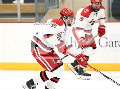 Thumbnail 2 in Trinity-Pawling vs. Frederick Gunn (Avon Christmas Classic 5th Place) photogallery.