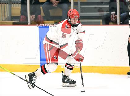 Thumbnail 1 in Trinity-Pawling vs. Frederick Gunn (Avon Christmas Classic 5th Place) photogallery.