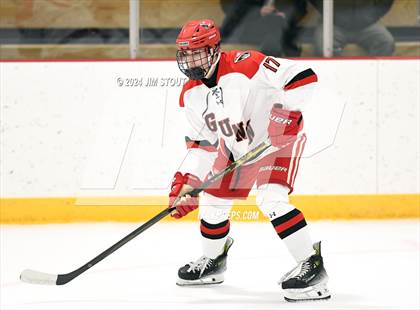 Thumbnail 1 in Trinity-Pawling vs. Frederick Gunn (Avon Christmas Classic 5th Place) photogallery.
