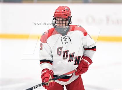 Thumbnail 1 in Trinity-Pawling vs. Frederick Gunn (Avon Christmas Classic 5th Place) photogallery.