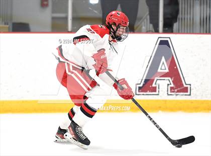 Thumbnail 3 in Trinity-Pawling vs. Frederick Gunn (Avon Christmas Classic 5th Place) photogallery.