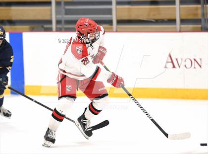 Thumbnail 1 in Trinity-Pawling vs. Frederick Gunn (Avon Christmas Classic 5th Place) photogallery.