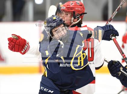 Thumbnail 2 in Trinity-Pawling vs. Frederick Gunn (Avon Christmas Classic 5th Place) photogallery.