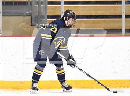 Thumbnail 1 in Trinity-Pawling vs. Frederick Gunn (Avon Christmas Classic 5th Place) photogallery.