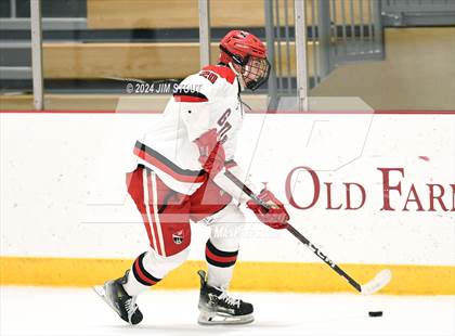 Thumbnail 3 in Trinity-Pawling vs. Frederick Gunn (Avon Christmas Classic 5th Place) photogallery.