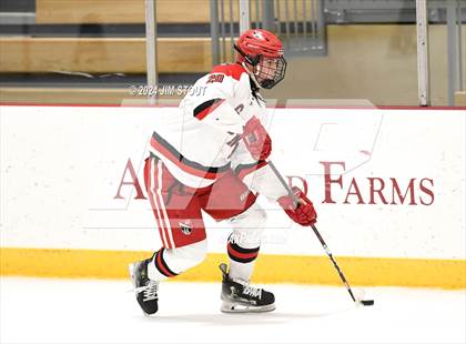 Thumbnail 1 in Trinity-Pawling vs. Frederick Gunn (Avon Christmas Classic 5th Place) photogallery.