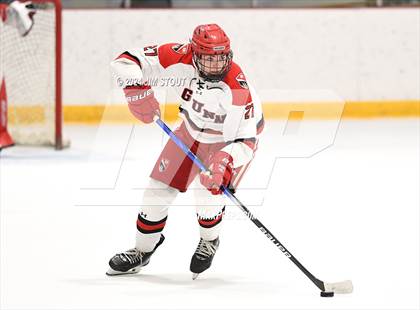 Thumbnail 3 in Trinity-Pawling vs. Frederick Gunn (Avon Christmas Classic 5th Place) photogallery.