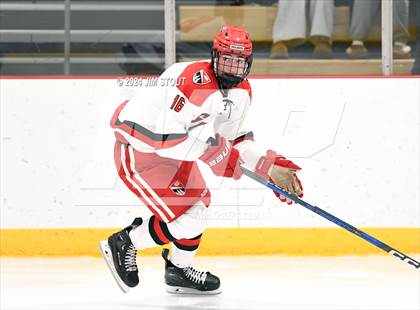 Thumbnail 3 in Trinity-Pawling vs. Frederick Gunn (Avon Christmas Classic 5th Place) photogallery.