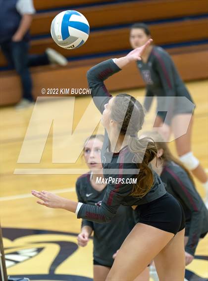 Thumbnail 2 in Utica Ford @ Grosse Pointe South photogallery.