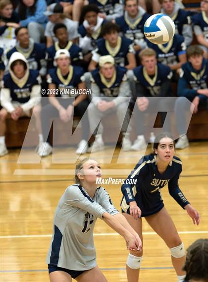 Thumbnail 3 in Utica Ford @ Grosse Pointe South photogallery.