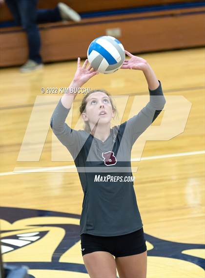 Thumbnail 1 in Utica Ford @ Grosse Pointe South photogallery.