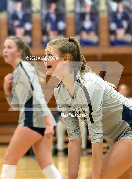 Thumbnail 2 in Utica Ford @ Grosse Pointe South photogallery.