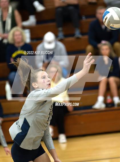 Thumbnail 3 in Utica Ford @ Grosse Pointe South photogallery.